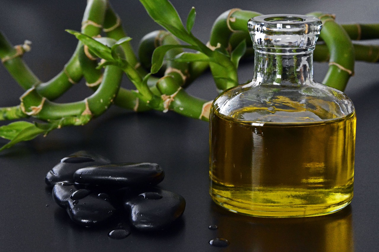 Mydło aleppo z czarnuszką. Czy warto stosować naturalne olejki w pielęgnacji? Dobry olejek arganowy